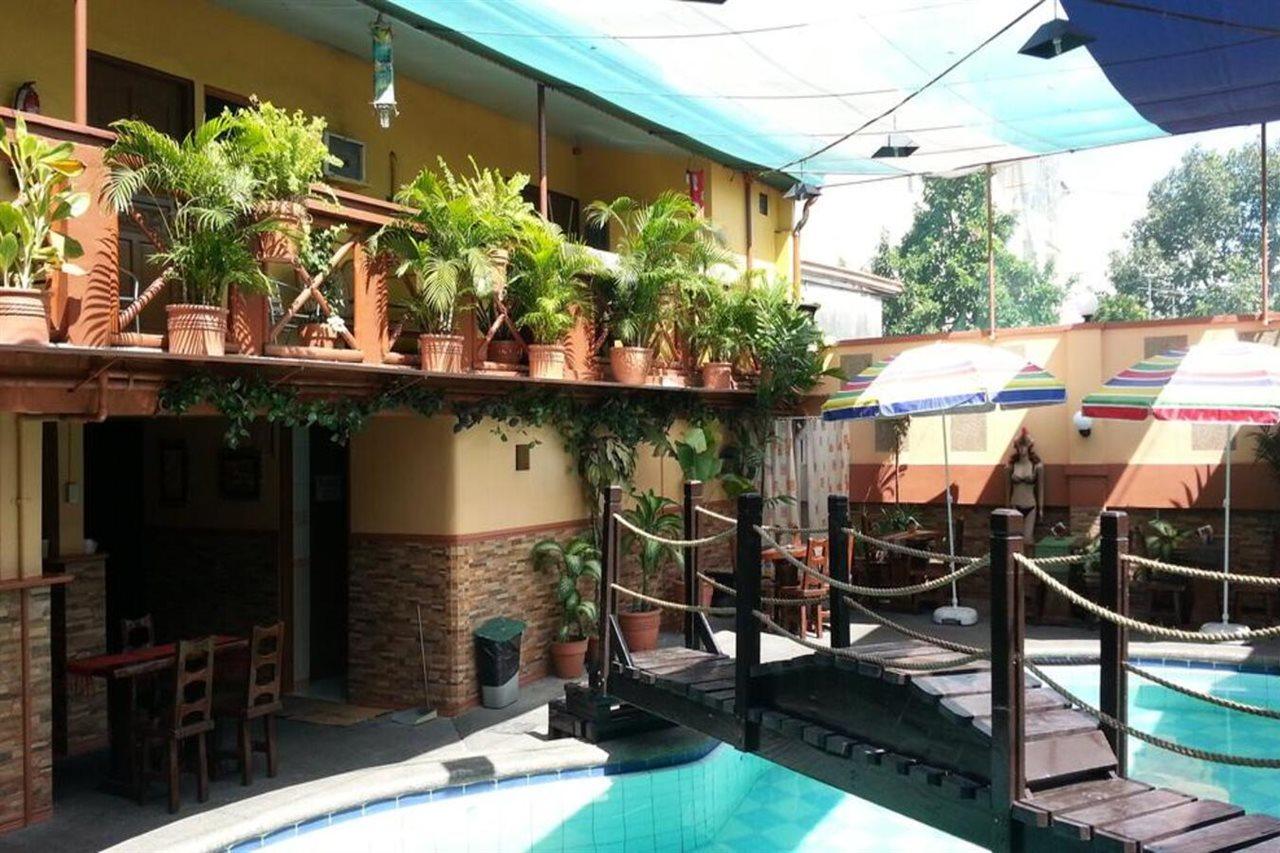 Kokomos Hotel And Restaurant Angeles Exterior photo